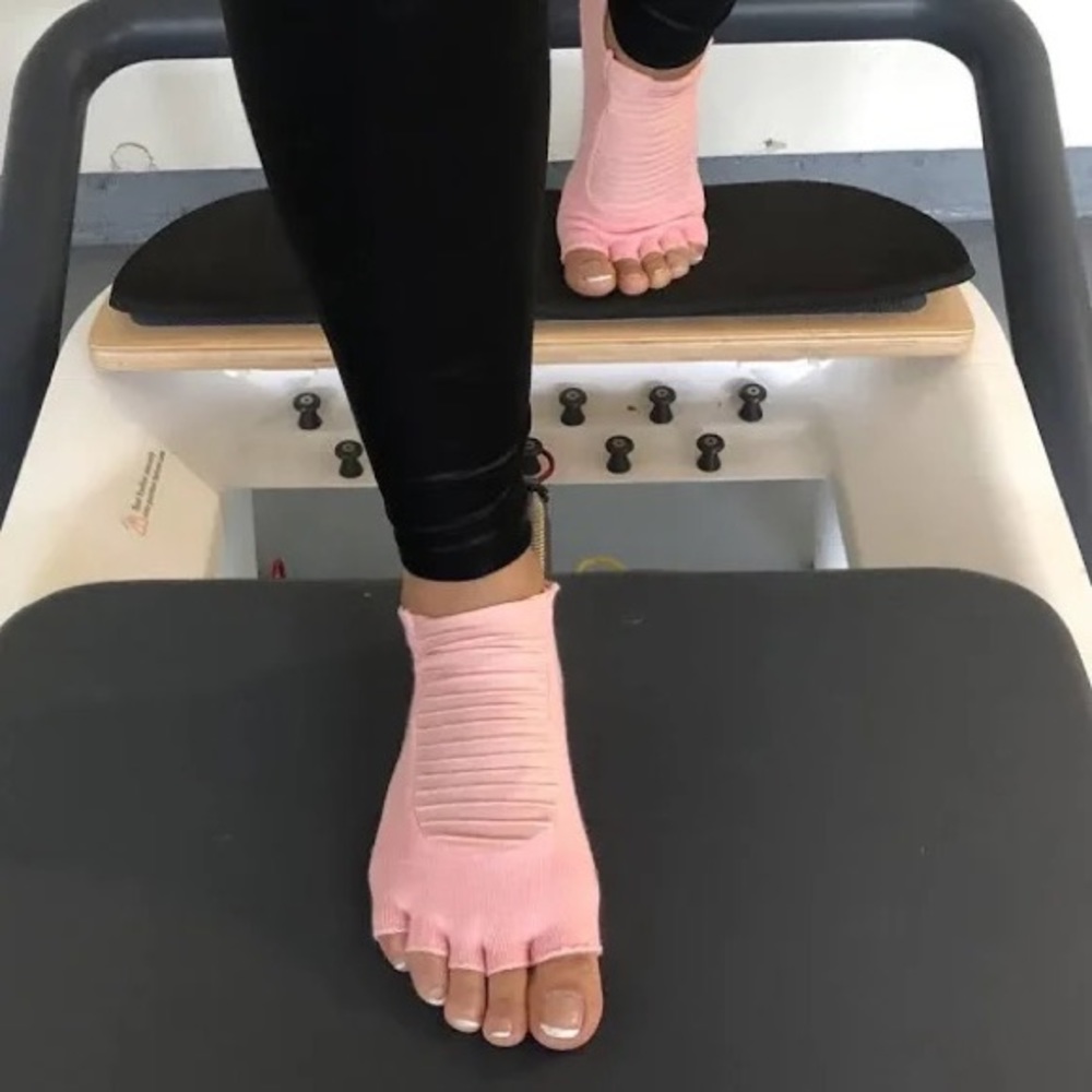 MOTO OPEN TOE GRIP SOCK- PINK